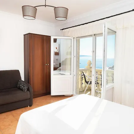 米兰达芬达泰拉旅馆 招待所