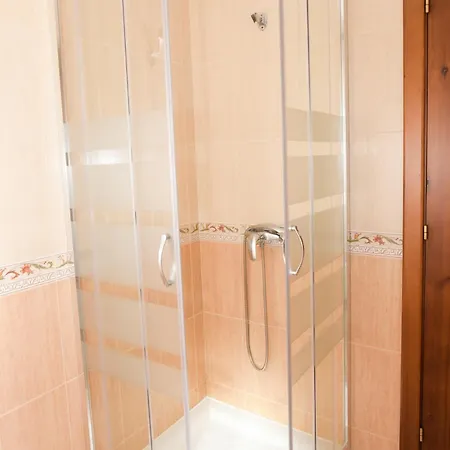 招待所 米兰达芬达泰拉旅馆 2*